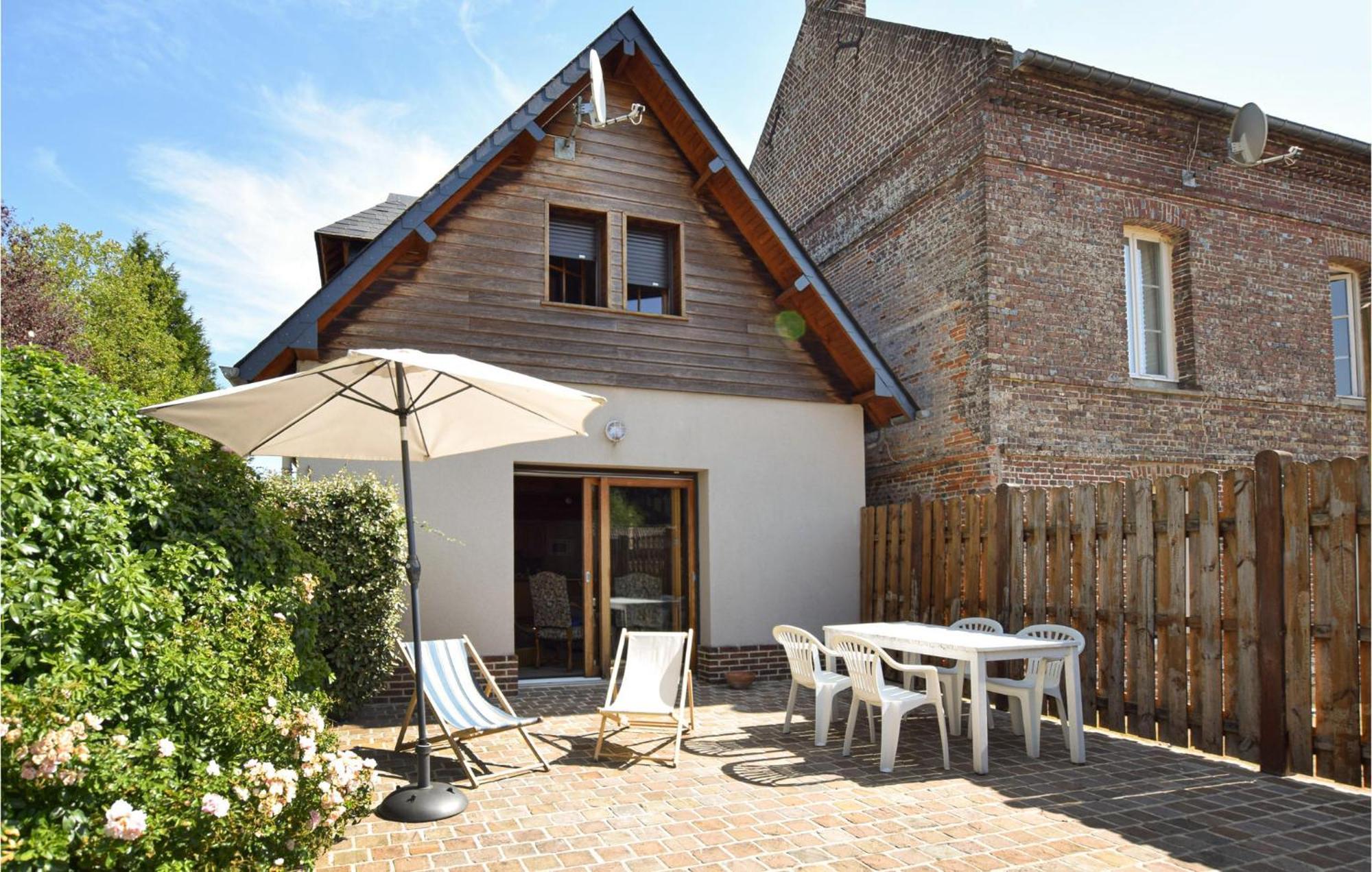 Beautiful Home In Le Bourg-Dun With Kitchen Eksteriør bilde